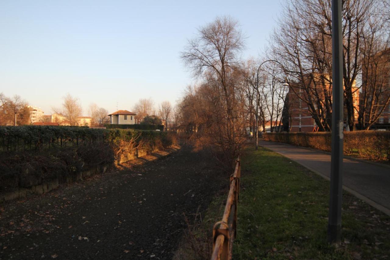Milano: Accogliente Appartamento In Zona Comoda Exteriér fotografie
